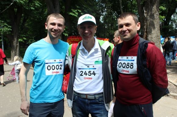 Вінниця біжить: на старт вийшли біля трьох тисяч великих і маленьких вінничан на сайті 20minut.ua Вінниця біжить: на старт вийшли біля трьох тисяч великих і маленьких вінничан, фото №2 на сайті 20minut.ua