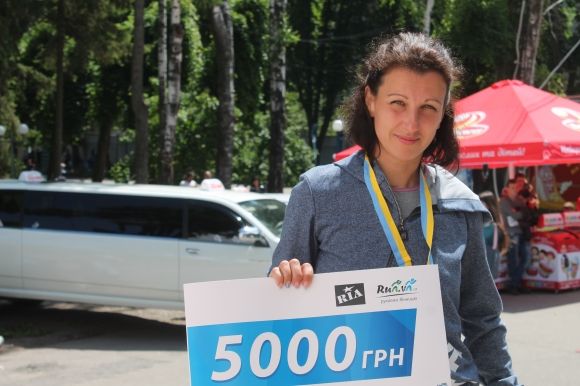 "Вінниця біжить": Хто першим пробіг 9 км і отримав 5000 грн на сайті 20minut.ua "Вінниця біжить": Хто першим пробіг 9 км і отримав 5000 грн, фото №5 на сайті 20minut.ua