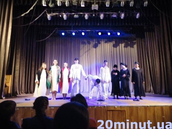 Театр “Тандем” показав кам’янчанам “Марусю Чурай” та “Великий льох” на сайті 20minut.ua Театр “Тандем” показав кам’янчанам “Марусю Чурай” та “Великий льох”, фото №3 на сайті 20minut.ua