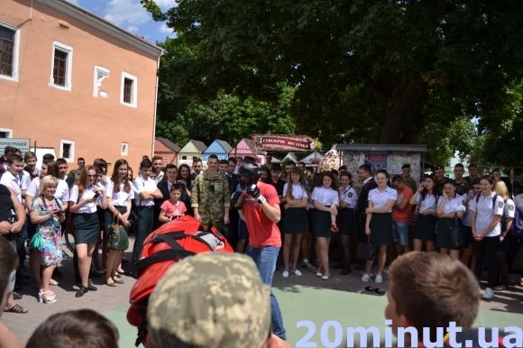 Із дресированими вівчарками та відбитками пальців: у Кам’янці почали відзначати День захисту дітей, фото №13 на сайті 20minut.ua