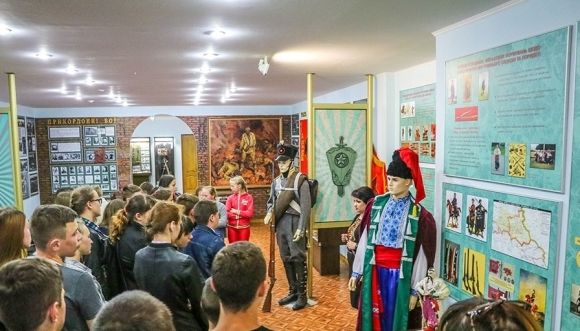 Діти атовців побували в музеї Нацгвардії, фото №3 на сайті 20minut.ua