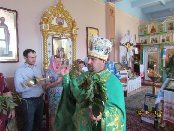 Свято Трійці в парафії "Покрови Пресвятої Богородиці", фото №23 на сайті 20minut.ua