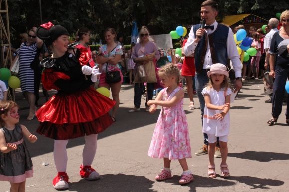 WorkOut-шоу, радіокеровані машинки та шалені хіміки: що відбувається у парку? (ФОТОРЕПОРТАЖ), фото №7 на сайті 20minut.ua