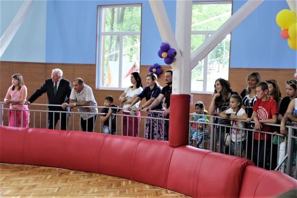 У парку Горького з’явився новий атракціон. І він дуже дивний (ВІДЕО) на сайті 20minut.ua У парку Горького з’явився новий атракціон. І він дуже дивний (ВІДЕО), фото №4 на сайті 20minut.ua