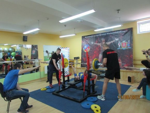 У Вінниці пройшов Кубок Поділля з жиму лежачи (ФОТО- і ВІДЕОРЕПОРТАЖ) на сайті 20minut.ua У Вінниці пройшов Кубок Поділля з жиму лежачи (ФОТО- і ВІДЕОРЕПОРТАЖ), фото №22 на сайті 20minut.ua