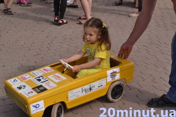 Чим дивував «Ретрофест» у Кам’янці: день перший (ФОТО), фото №18 на сайті 20minut.ua