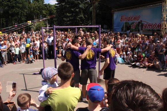 WorkOut-шоу, радіокеровані машинки та шалені хіміки: що відбувається у парку? (ФОТОРЕПОРТАЖ), фото №21 на сайті 20minut.ua