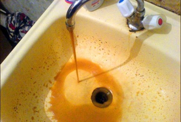 «Водоканал про викиди бреше» – чергове припущення експертiв щодо якостi води, фото №3 на сайті 20minut.ua