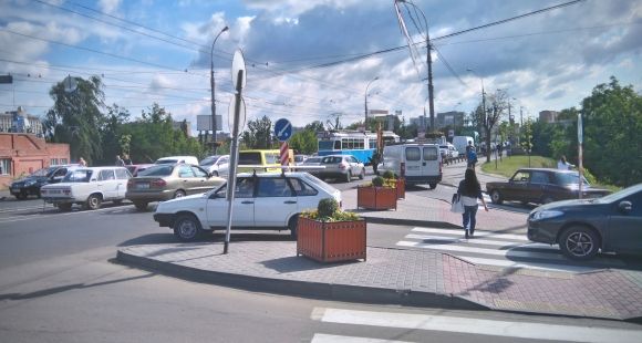 «Куди скаржитися? В ООН?»: Центральний міст потонув у заторах (ВІДЕО, ФОТО), фото №7 на сайті 20minut.ua