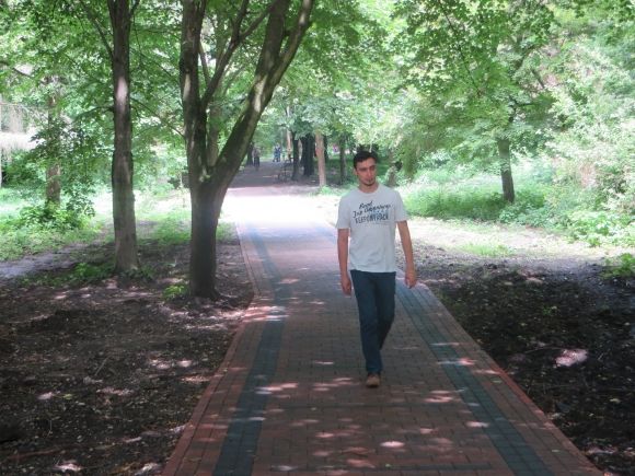 Як виглядає нова пішохідна доріжка, яка з'єднала парк Чекмана та Олімпійську (ФОТО), фото №1 на сайті vsim.ua