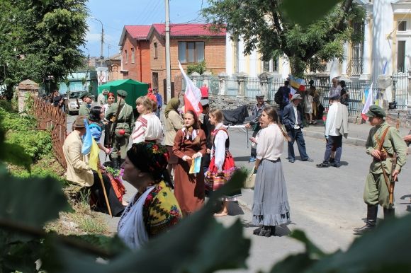 Зі знімального майданчика фільму «Замах на Петлюру»: Ми намагаємося піднімати українське кіно на новий рівень на сайті 20minut.ua Зі знімального майданчика фільму «Замах на Петлюру»: Ми намагаємося піднімати українське кіно на новий рівень, фото №5 на сайті 20minut.ua