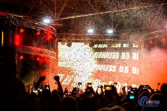 Як відомі вінничани та фіналістки «Голосу країни» відривалися на концерті MOZGI у Вінниці, фото №57 на сайті 20minut.ua