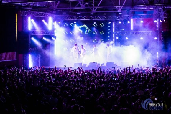 Як відомі вінничани та фіналістки «Голосу країни» відривалися на концерті MOZGI у Вінниці, фото №3 на сайті 20minut.ua