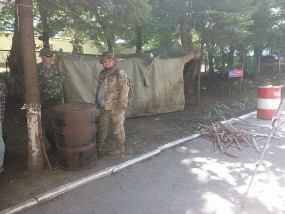 У Хмельницькому військові вийшли на протест,  бо їм не дають землю, фото №2 на сайті vsim.ua