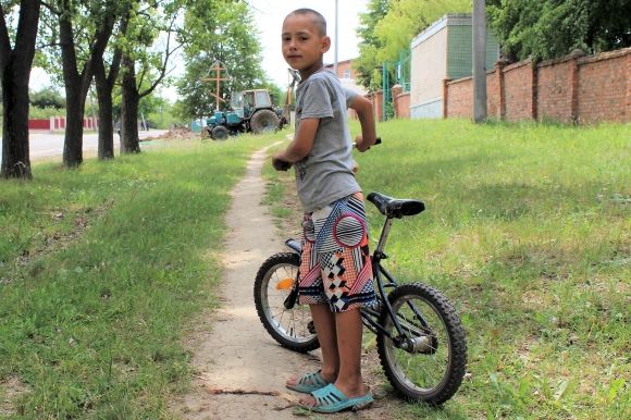 «Багно стікало до Електромережі». Знову в Сабарові прорвало каналізацію, фото №3 на сайті 20minut.ua