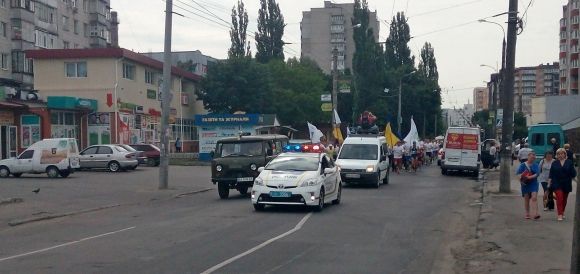Сотні поліцейських покинули всі справи, щоб пробігтися центром Хмельницького на сайті vsim.ua Сотні поліцейських покинули всі справи, щоб пробігтися центром Хмельницького, фото №1 на сайті vsim.ua