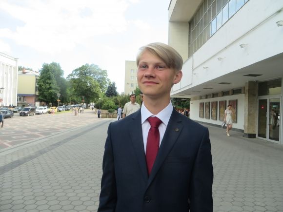 Випуск-2017: що вдягнули і скільки витратили на одяг школярі, фото №5 на сайті vsim.ua