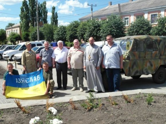 Хмельницькі волонтери відправили «УАЗ» з допомогою на Схід на сайті vsim.ua Хмельницькі волонтери відправили «УАЗ» з допомогою на Схід, фото №2 на сайті vsim.ua
