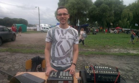 Новини Хмельницького - фото з "GreenFest" у Хмельницькому: що відбувається на пляжі (РЕПОРТАЖ) "GreenFest" у Хмельницькому: що відбувається на пляжі (РЕПОРТАЖ), фото №26 на сайті vsim.ua