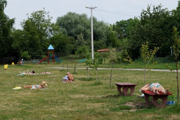 «Кожен рік таке пишуть, а плавати треба»: Як вінничани реагують на заборону купатись в Бугу на сайті 20minut.ua «Кожен рік таке пишуть, а плавати треба»: Як вінничани реагують на заборону купатись в Бугу, фото №1 на сайті 20minut.ua