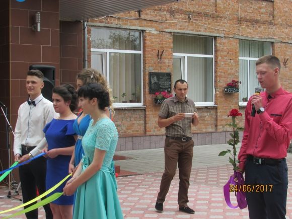 Для випускників влаштували свято на сайті 20minut.ua Для випускників влаштували свято, фото №26 на сайті 20minut.ua