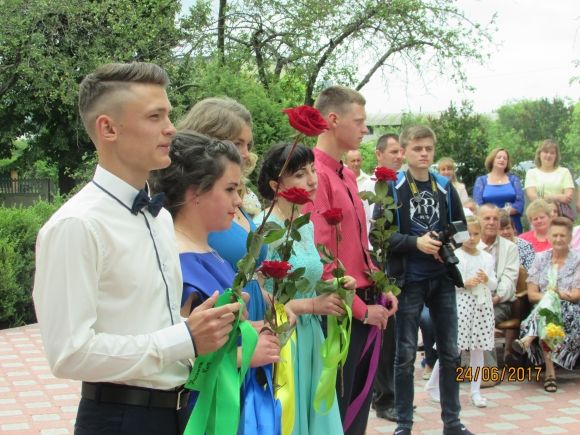 Для випускників влаштували свято на сайті 20minut.ua Для випускників влаштували свято, фото №24 на сайті 20minut.ua