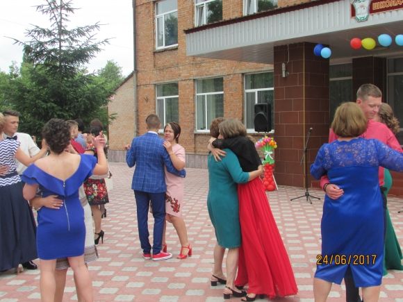 Для випускників влаштували свято на сайті 20minut.ua Для випускників влаштували свято, фото №44 на сайті 20minut.ua