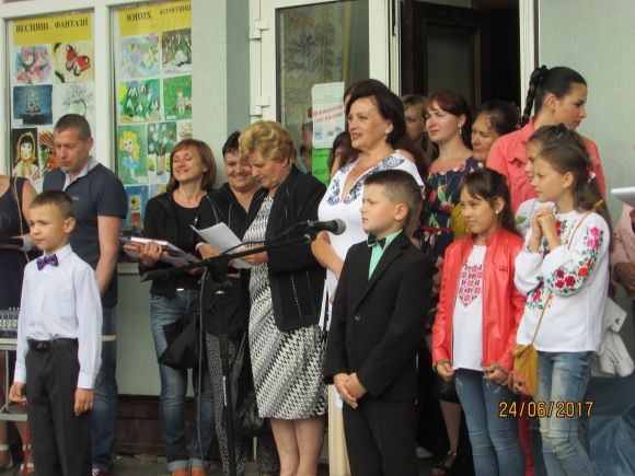 Для випускників влаштували свято на сайті 20minut.ua Для випускників влаштували свято, фото №60 на сайті 20minut.ua