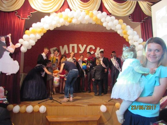 Для випускників влаштували свято на сайті 20minut.ua Для випускників влаштували свято, фото №17 на сайті 20minut.ua