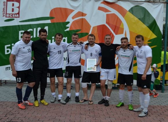 ВСІМ Бізнес-ліга: визначилися чемпіон і призери сезону 2017 (ФОТО) на сайті vsim.ua ВСІМ Бізнес-ліга: визначилися чемпіон і призери сезону 2017 (ФОТО), фото №9 на сайті vsim.ua