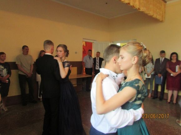 Для випускників влаштували свято на сайті 20minut.ua Для випускників влаштували свято, фото №20 на сайті 20minut.ua