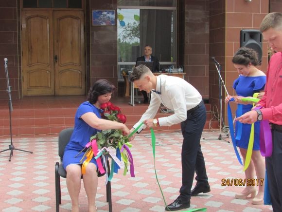 Для випускників влаштували свято на сайті 20minut.ua Для випускників влаштували свято, фото №30 на сайті 20minut.ua