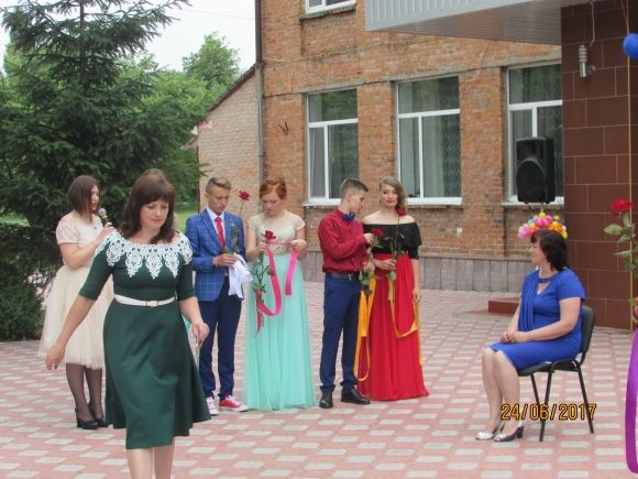 Для випускників влаштували свято на сайті 20minut.ua Для випускників влаштували свято, фото №21 на сайті 20minut.ua