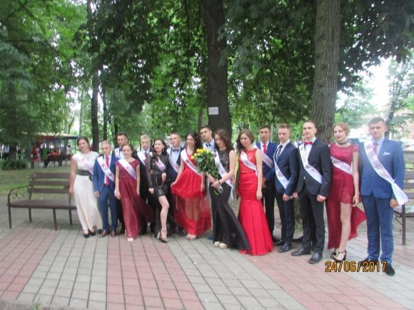 Для випускників влаштували свято на сайті 20minut.ua Для випускників влаштували свято, фото №54 на сайті 20minut.ua