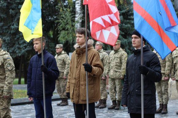 "Це свято, але дуже скорботне",- військові вшанували пам’ять загиблих побратимів, фото №1 на сайті 20minut.ua