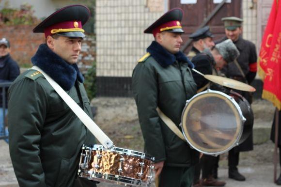 “Селфі з Петлюрою”: отаману УНР відкрили пам’ятник у повний зріст на сайті 20minut.ua “Селфі з Петлюрою”: отаману УНР відкрили пам’ятник у повний зріст, фото №8 на сайті 20minut.ua