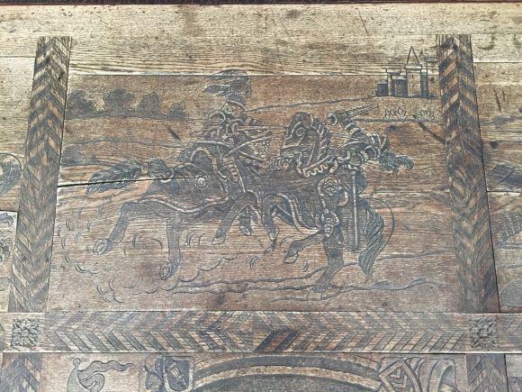 «Невиносний» стіл Петлюри. Чому експонат може назавжди залишитись у музеї?, фото №2 на сайті 20minut.ua