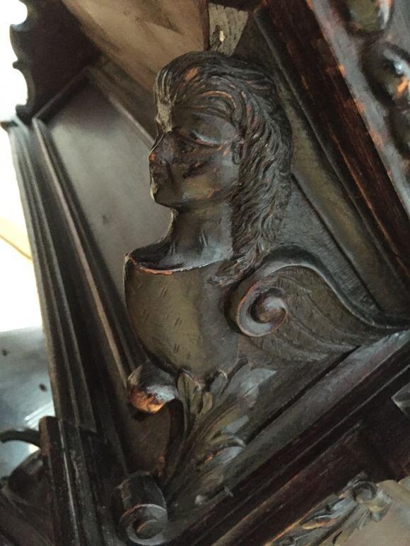 «Невиносний» стіл Петлюри. Чому експонат може назавжди залишитись у музеї?, фото №5 на сайті 20minut.ua