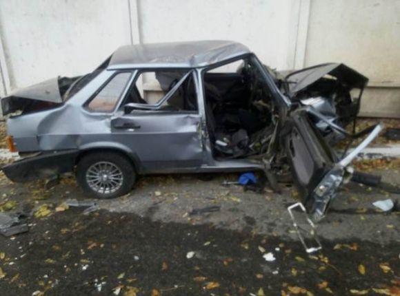 Лобове зіткнення у Жмеринці: молоді люди на «ВАЗі» в'їхали у авто пенсіонерів на сайті 20minut.ua Лобове зіткнення у Жмеринці: молоді люди на «ВАЗі» в'їхали у авто пенсіонерів, фото №3 на сайті 20minut.ua