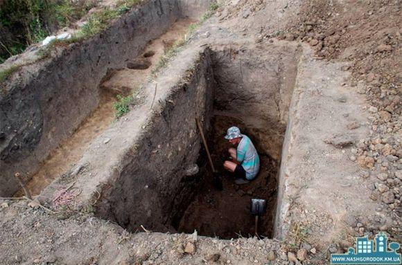 Унікальний посуд та стародавні споруди. У Сатанові археологи відкопали багато "скарбів" на сайті vsim.ua Унікальний посуд та стародавні споруди. У Сатанові археологи відкопали багато "скарбів", фото №6 на сайті vsim.ua