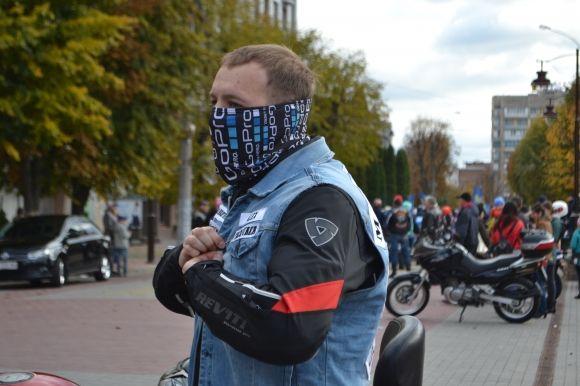 У Хмельницький "злетілися" байкери. Закрили мотосезон і розповіли трохи про себе, фото №15 на сайті vsim.ua