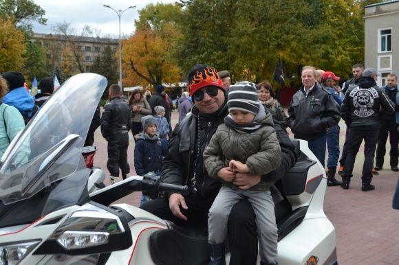 У Хмельницький "злетілися" байкери. Закрили мотосезон і розповіли трохи про себе, фото №10 на сайті vsim.ua