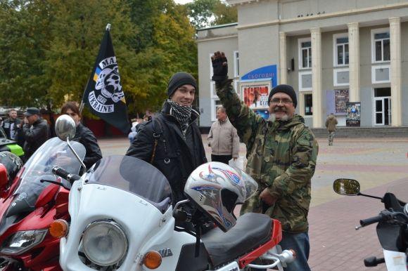 У Хмельницький "злетілися" байкери. Закрили мотосезон і розповіли трохи про себе, фото №8 на сайті vsim.ua