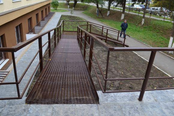 За спонсорські мільйони хмельницьким поліцейським зробили ремонт на сайті vsim.ua За спонсорські мільйони хмельницьким поліцейським зробили ремонт, фото №13 на сайті vsim.ua