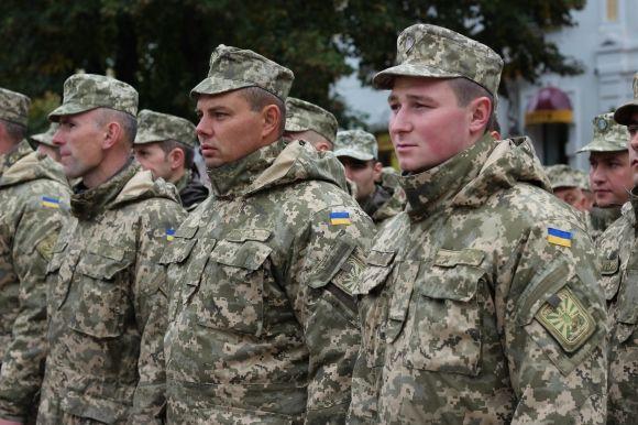 "Це свято, але дуже скорботне",- військові вшанували пам’ять загиблих побратимів, фото №5 на сайті 20minut.ua