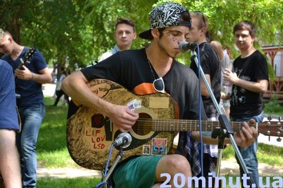 Forever young: як Кам’янець святкував День молоді (ФОТО, ВІДЕО) на сайті 20minut.ua Forever young: як Кам’янець святкував День молоді (ФОТО, ВІДЕО), фото №2 на сайті 20minut.ua