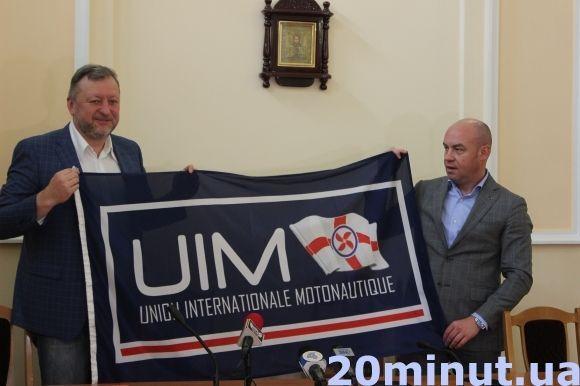 У Тернополі на змаганнях з водно-моторного спорту буде парад човнів, фото №1 на сайті 20minut.ua