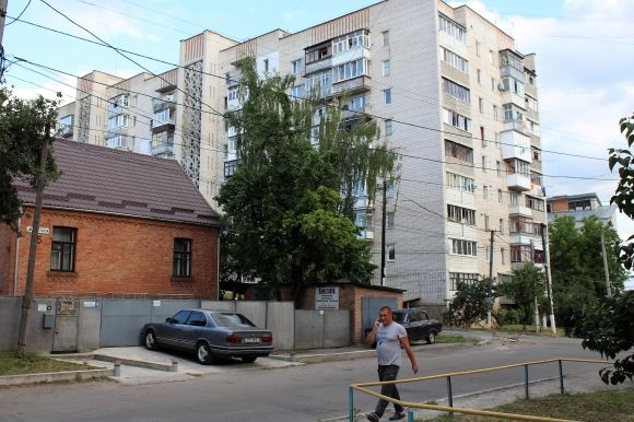 Слов’янка. Як спальний район живе без «обличчя» та планів на сайті 20minut.ua Слов’янка. Як спальний район живе без «обличчя» та планів, фото №1 на сайті 20minut.ua