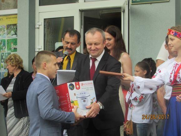 Як випускали юних у нове життя, фото №19 на сайті 20minut.ua