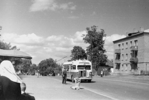 Новини Хмельницького - фото з Автобус по 5 копійок і таксі з кіньми: яким був громадський транспорт Проскурова Автобус по 5 копійок і таксі з кіньми: яким був громадський транспорт Проскурова, фото №2 на сайті vsim.ua